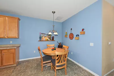 N16W26559  Meadowgrass Cir #E, Pewaukee, WI 53072 - Photo 7