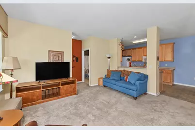 N16W26559  Meadowgrass Cir #E, Pewaukee, WI 53072 - Photo 3
