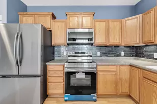 981 Hastings Ct, Sturtevant, WI 53406 - Photo 11