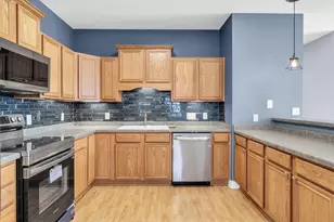 981 Hastings Ct, Sturtevant, WI 53406 - Photo 9