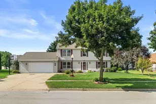 629 2 Rivers Dr, Mukwonago, WI 53149 - Photo 1