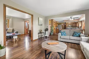 629 2 Rivers Dr, Mukwonago, WI 53149 - Photo 7