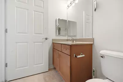 3872 S Lake Dr #301, Saint Francis, WI 53235 - Photo 17