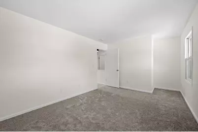 1927  Cliff-Alex Ct, Waukesha, WI 53189 - Photo 27