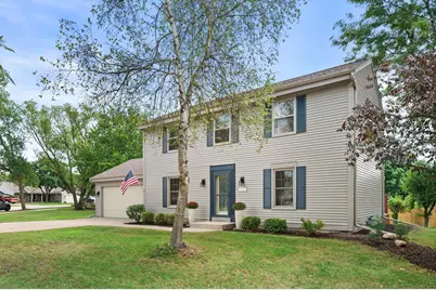 1927  Cliff-Alex Ct, Waukesha, WI 53189 - Photo 3