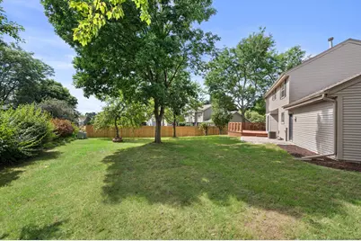 1927  Cliff-Alex Ct, Waukesha, WI 53189 - Photo 31