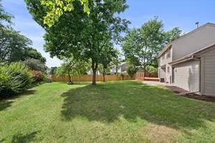 1927 Cliff-Alex Ct, Waukesha, WI 53189 - Photo 31