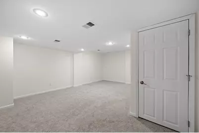 1927  Cliff-Alex Ct, Waukesha, WI 53189 - Photo 29