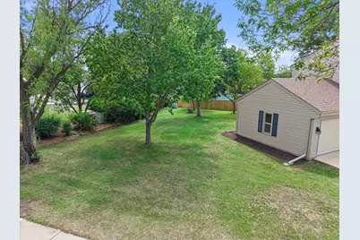 1927  Cliff-Alex Ct, Waukesha, WI 53189 - Photo 41