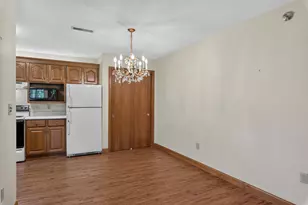 17410 W Lincoln Ave, New Berlin, WI 53146 - Photo 13