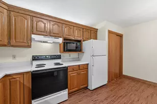 17410 W Lincoln Ave, New Berlin, WI 53146 - Photo 15