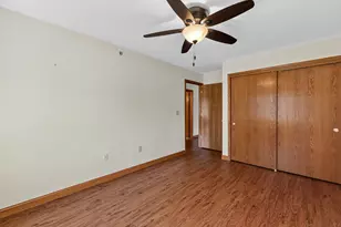 17410 W Lincoln Ave, New Berlin, WI 53146 - Photo 23