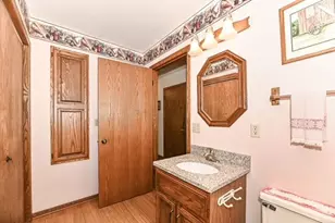2120 Autumn Dr, Racine, WI 53402 - Photo 15
