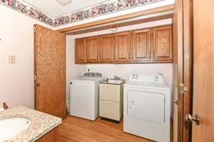 2120 Autumn Dr, Racine, WI 53402 - Photo 7