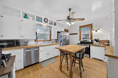 612  Pine St, Sheboygan Falls, WI 53085 - Photo 11