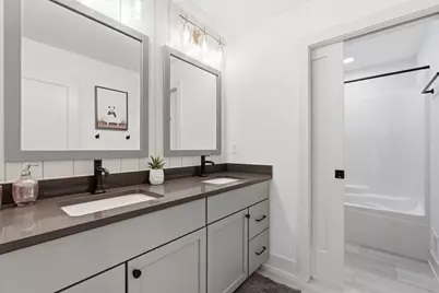 14141 N Lake Shore Dr, Mequon, WI 53097 - Photo 25
