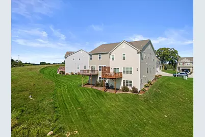 N67W25383  Breckenridge Ct, Sussex, WI 53089 - Photo 37