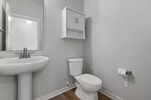 N67W25383 Breckenridge Ct, Sussex, WI 53089 - Photo 29