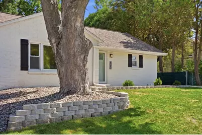 3430 N Mayfair Rd, Wauwatosa, WI 53222 - Photo 29