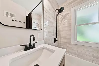 3430 N Mayfair Rd, Wauwatosa, WI 53222 - Photo 25