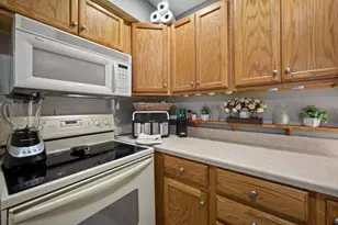 2650 S 60th St, Milwaukee, WI 53219 - Photo 13