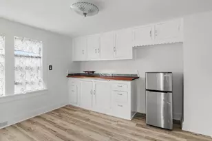 2215 11th St, Two Rivers, WI 54241 - Photo 11