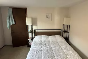 1131 S 84th St, West Allis, WI 53214 - Photo 13
