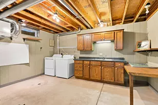 1411 W Washington Ave, Cleveland, WI 53015 - Photo 21