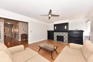 1714 E Kane Pl, Milwaukee, WI 53202 - Photo 5