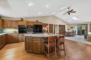 210 Riveredge Ct, Thiensville, WI 53092 - Photo 7