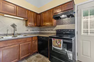 4445 Erie St, Racine, WI 53402 - Photo 9