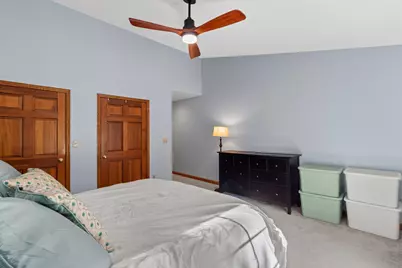 7727 W Maple Ridge Ct, Franklin, WI 53132 - Photo 13