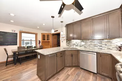 1400  Manitowoc Ave, South Milwaukee, WI 53172 - Photo 5