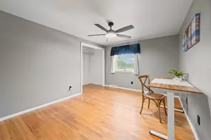 924 S 116th St, West Allis, WI 53214 - Photo 7