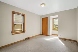 3300 S 14th St, Milwaukee, WI 53215 - Photo 11