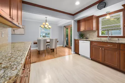 N86W14553  Macarthur Dr, Menomonee Falls, WI 53051 - Photo 7