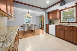 N86W14553 Macarthur Dr, Menomonee Falls, WI 53051 - Photo 7