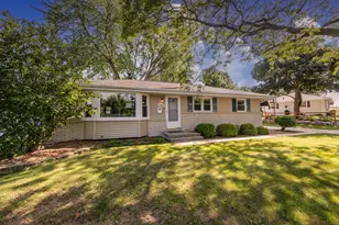 N86W14553 Macarthur Dr, Menomonee Falls, WI 53051 - Photo 37