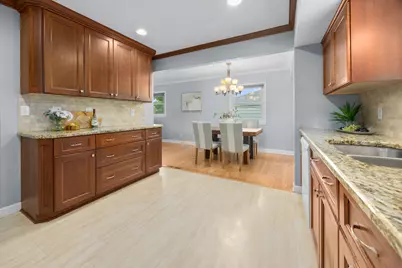 N86W14553  Macarthur Dr, Menomonee Falls, WI 53051 - Photo 9