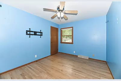 5412 S 14th St, Milwaukee, WI 53221 - Photo 21