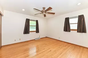 5412 S 14th St, Milwaukee, WI 53221 - Photo 15