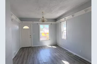 1544  Kearney Ave, Racine, WI 53405 - Photo 5