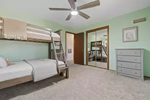 4512 Pennington Ln, Racine, WI 53403 - Photo 35