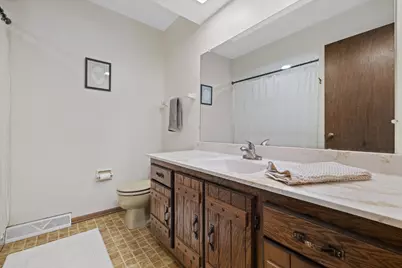 4512  Pennington Ln, Racine, WI 53403 - Photo 37