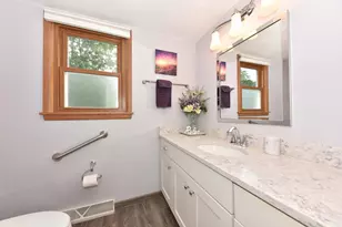 N56W15810 Bette Dr, Menomonee Falls, WI 53051 - Photo 15