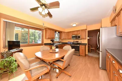 N56W15810  Bette Dr, Menomonee Falls, WI 53051 - Photo 11