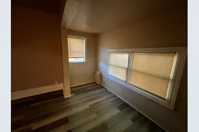 2555 N 16th St, Milwaukee, AZ 53206 - Photo 9