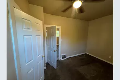 2555 N 16th St, Milwaukee, AZ 53206 - Photo 59