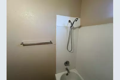 2555 N 16th St, Milwaukee, AZ 53206 - Photo 25