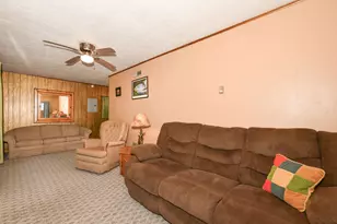 2812 Darlington St, Delavan, WI 53115 - Photo 9